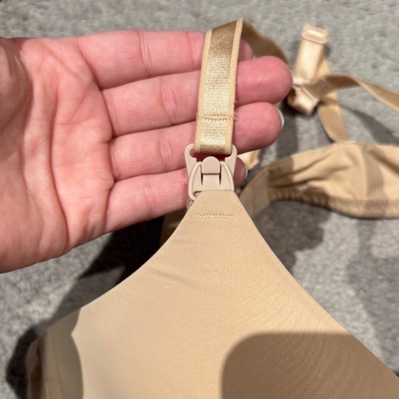 Auden Light Beige Seamless Nursing Bra - Picture 5 of 5